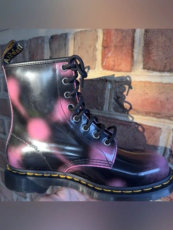 Dr.Martens Arcadia Distressed Leather Lace-Up Pink/Black Boots - Size 7 Women’s - Picture 4 of 6